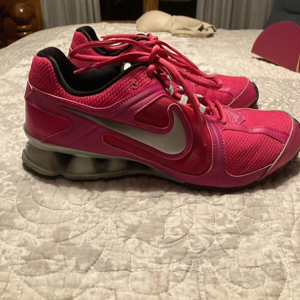 Nike Women's Pink Running Shoes